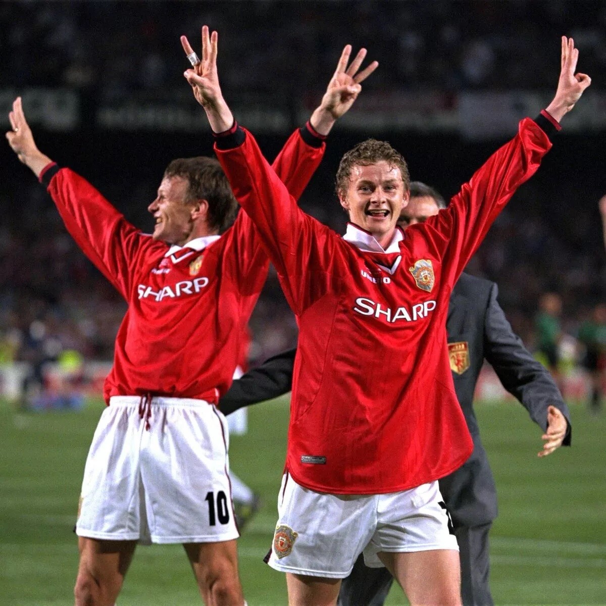 Manchester United Treble Winners 99 Champions League Shirt L/S