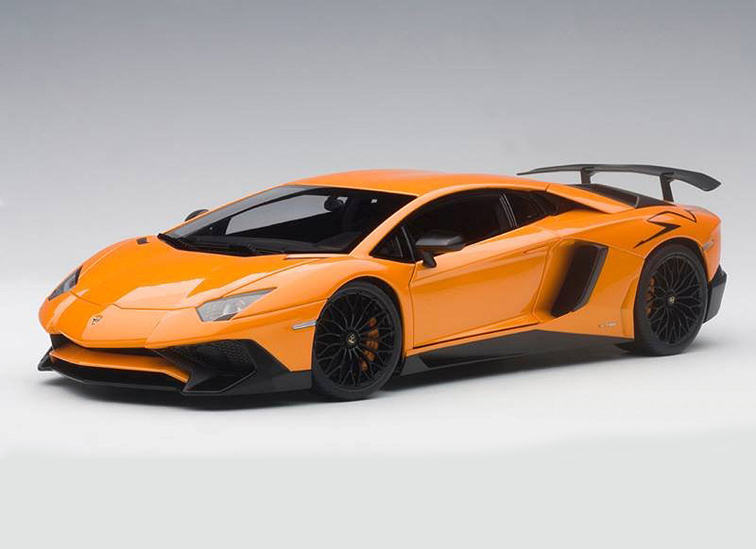 LAMBORGHINI AVENTADOR SV LP750-4 ARANCIO ATLAS ORANGE 1:18 by