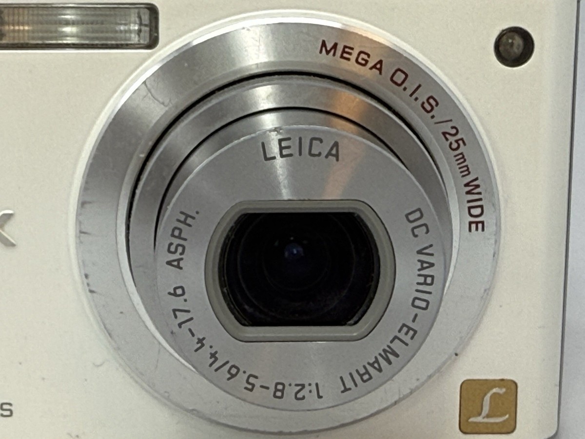 Panasonic LUMIX DMC-FX35 White Digital Camera Leica Lens Language