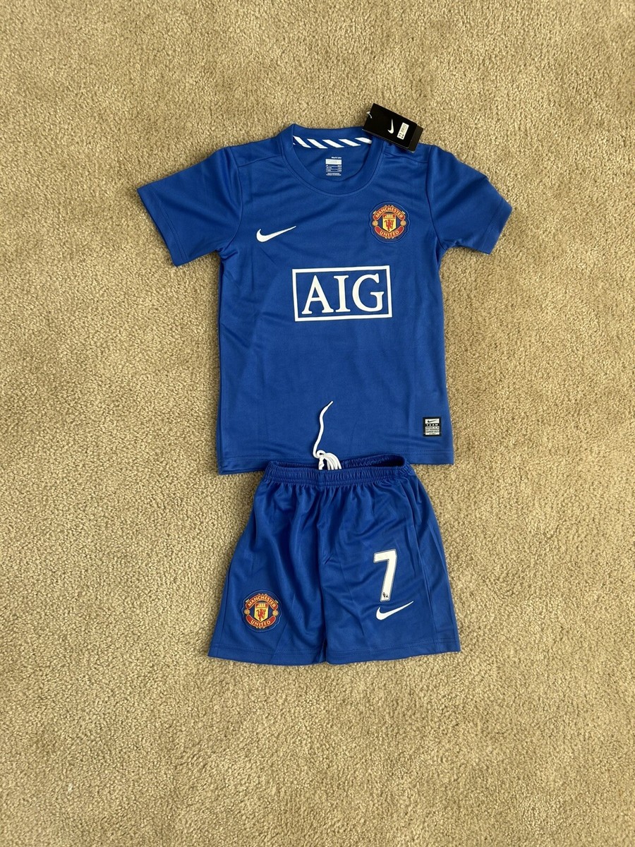 Ronaldo #7 Manchester United Jersey And Shorts. Youth Large. Brand