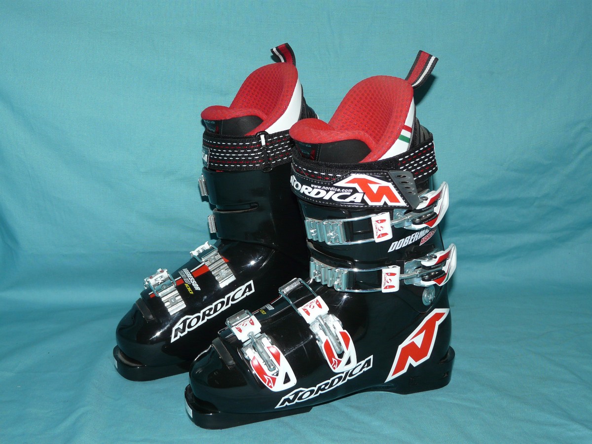 NORDICA Dobermann Aggressor World Cup 100 Race Ski BOOTS size 7