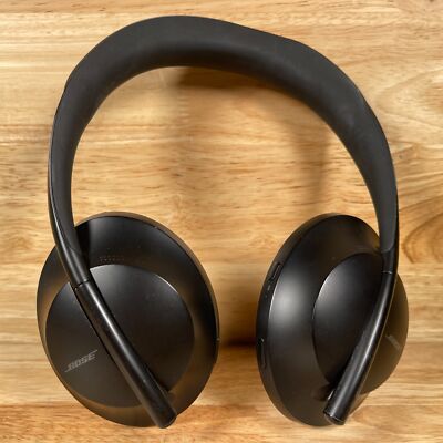Bose Noise Cancelling 700 Triple Black Wireless Bluetooth Over-the