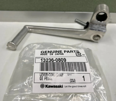 NEW KAWASAKI NINJA ZX-6R GEAR CHANGE LEVER ZX 6R ZX636 13236-0809