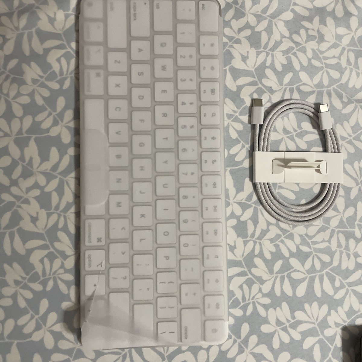 Apple Magic Keyboard (USB-C)Silver Model # A3203 | eBay