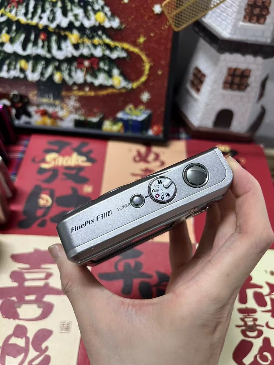 Fujifilm FinePix F31fd Silver 6.3MP Compact Digital Camera w