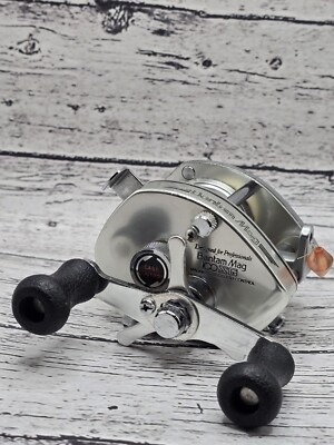 Vintage Shimano Bantam Mag Model No. 100SG Bait Casting Reel Made