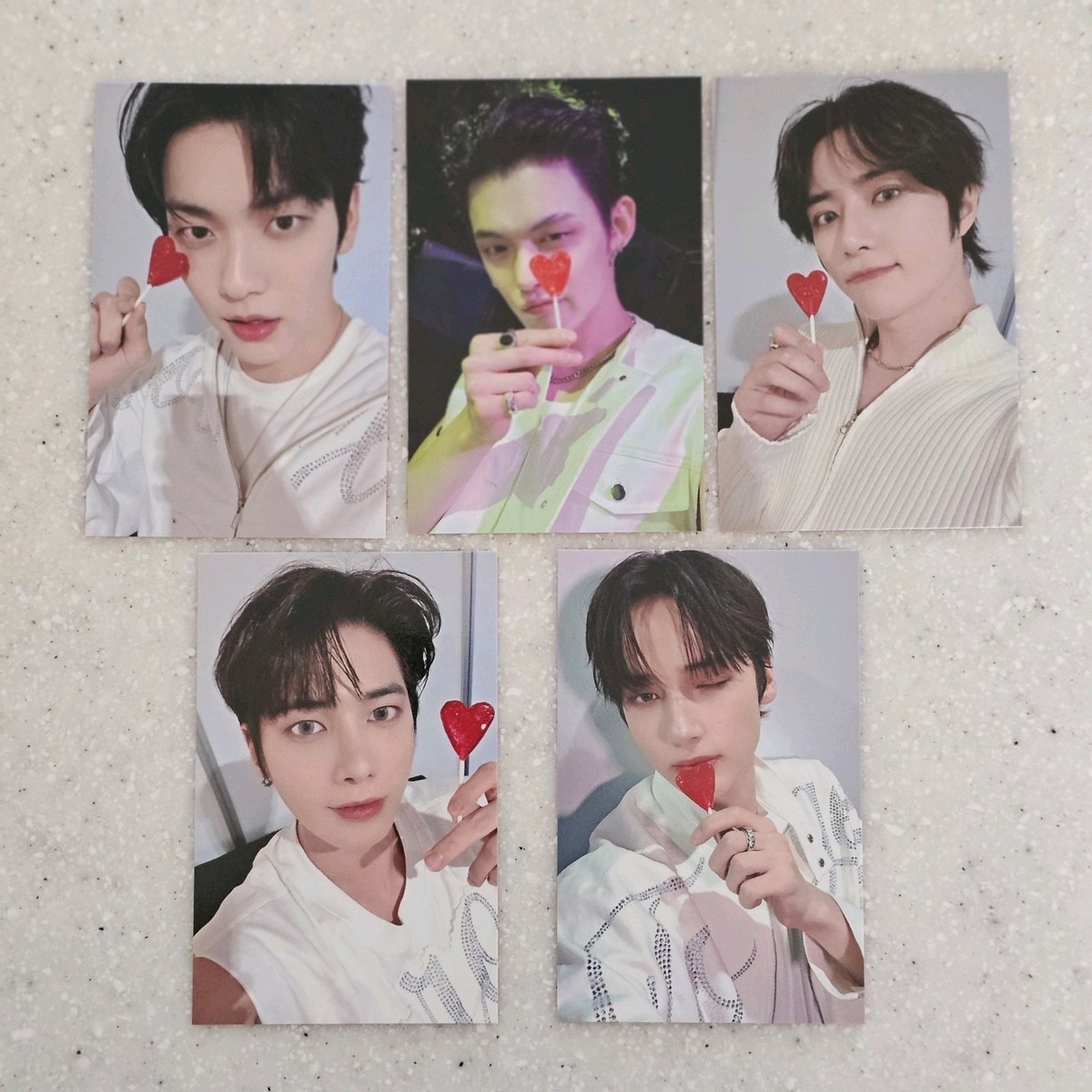 TXT Love language Broadcast Photocard taehyun yeonjun huening kai