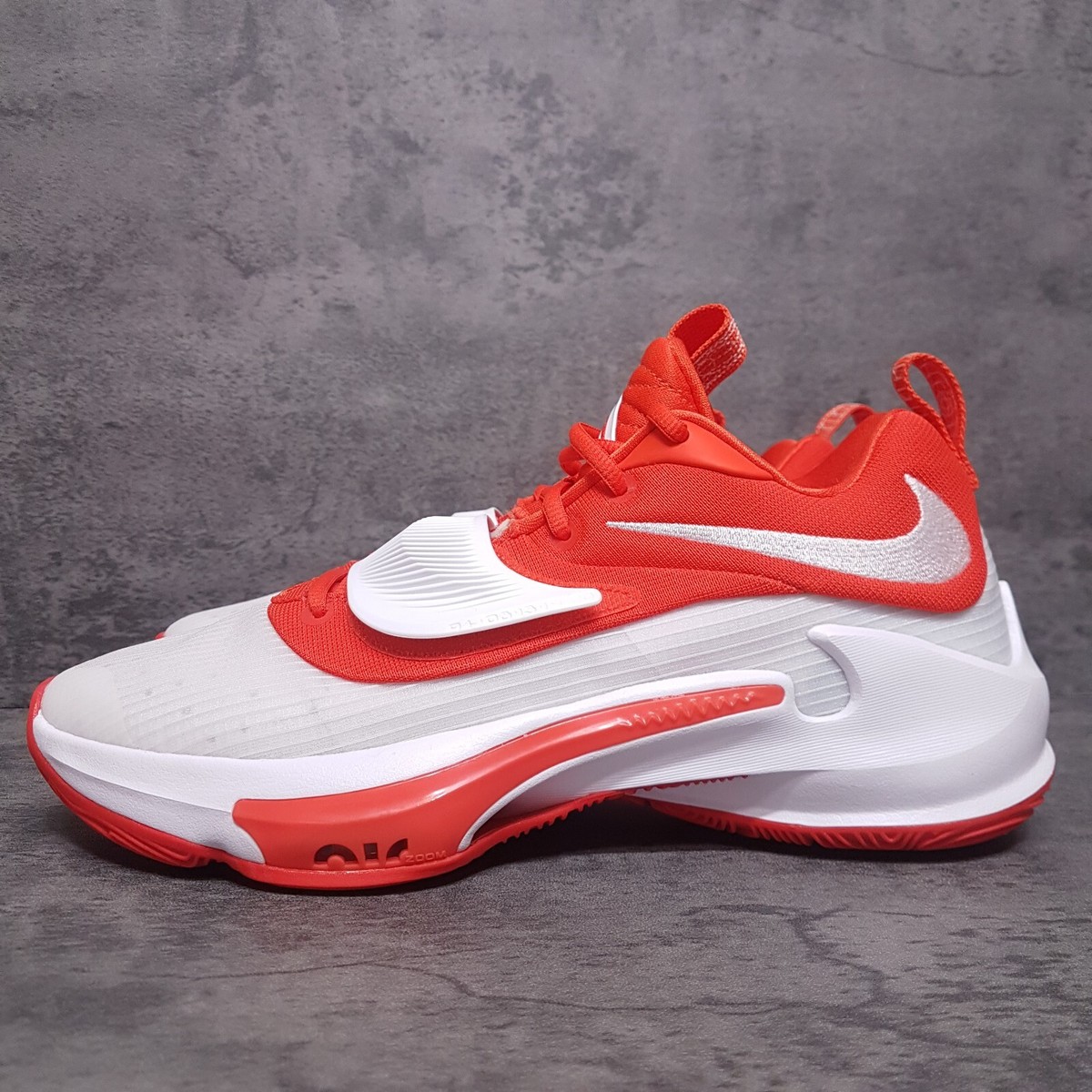 NIKE Zoom Freak 3 TB Promo Basketball Shoes Mens Size 9.5 Orange