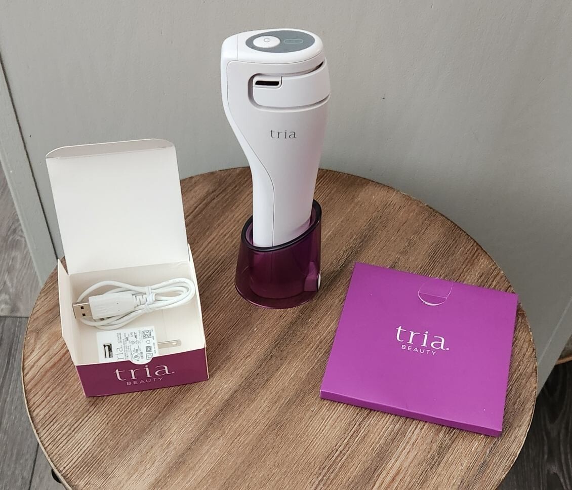Authentic Tria Age Defying / Smooth Beauty Laser, FDA cleared - No