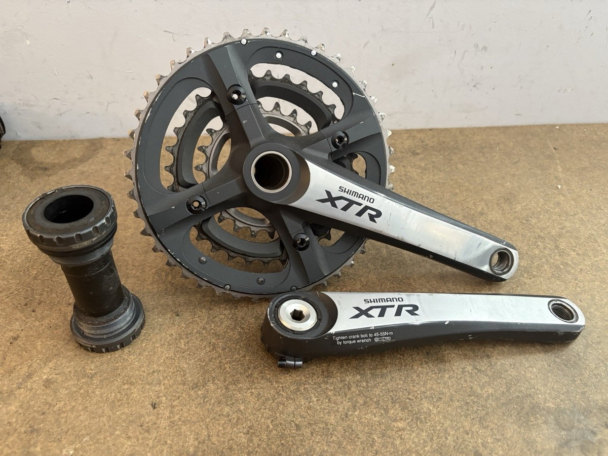 Shimano XTR FC-M970 Crankset 175mm cranks 44/32/22 9 Speed w/ BB