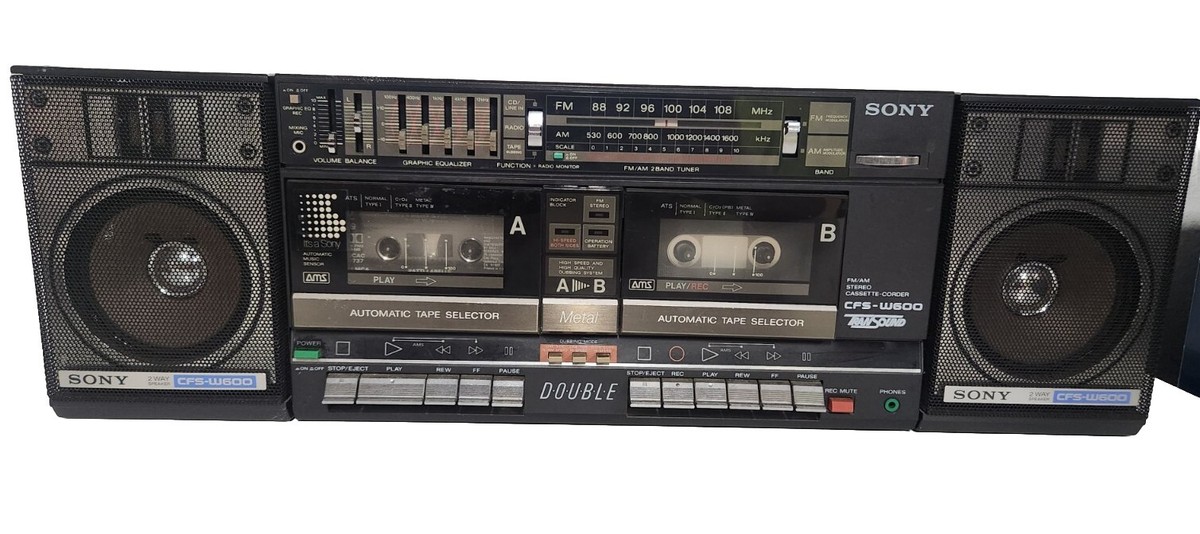 Sony CFS-W600 Stereo Cassette-Corder Boom Box Double Deck 2 Way
