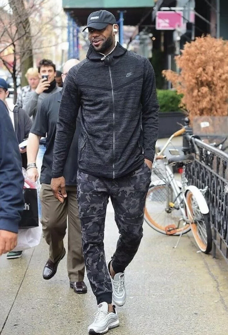 NIKE TECH KNIT WINDRUNNER HOODIE BLACK ANTHRACITE 728685 010