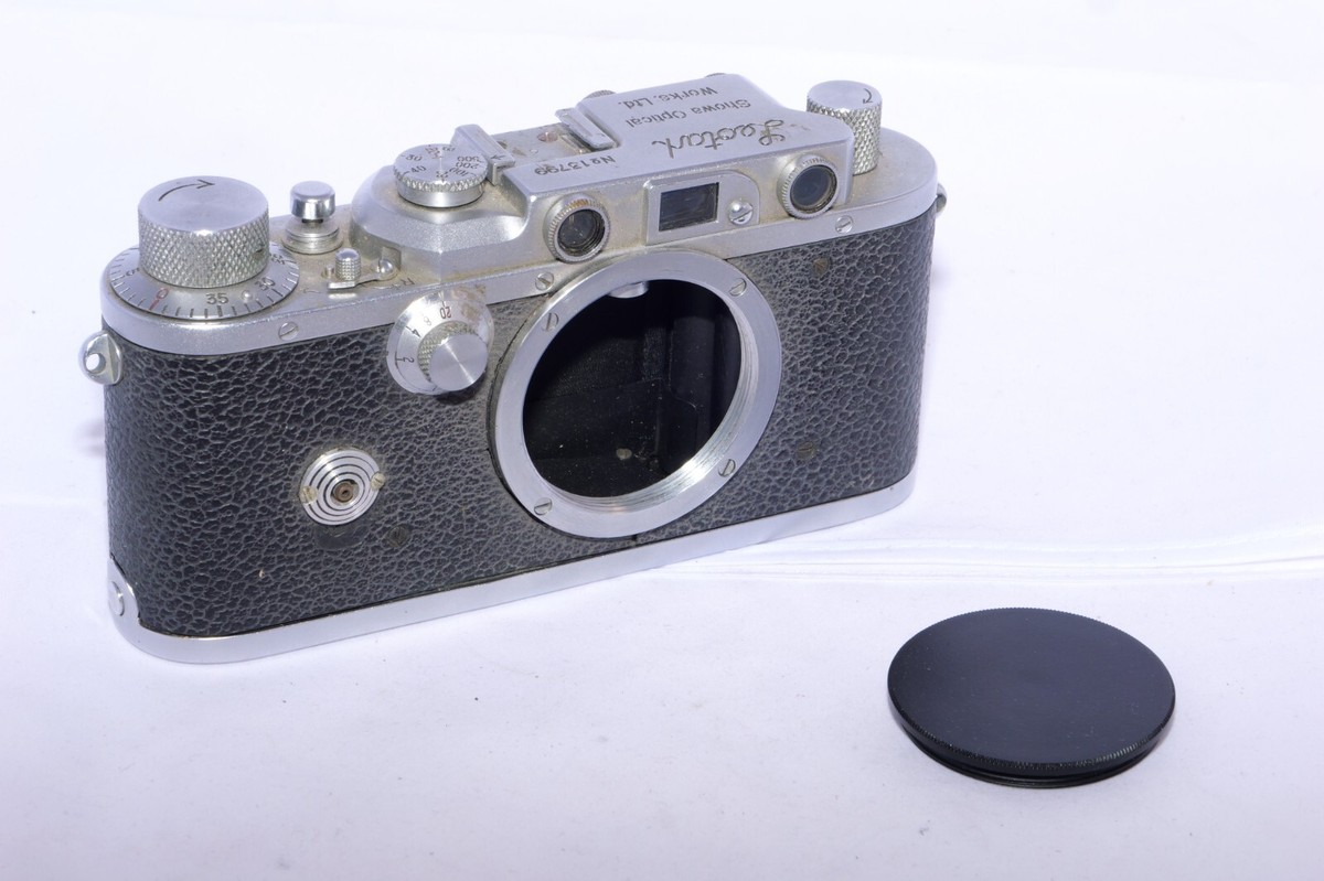 LEOTAX D IV vintage Rangefinder camera. Showa Optical Works. 1950