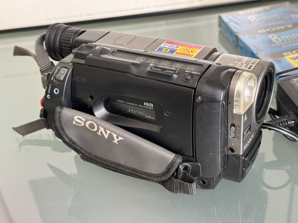SONY HANDYCAM CCD-TRV46 CAMCORDER HI-8 VIDEO-8 VIDEO CAMERA