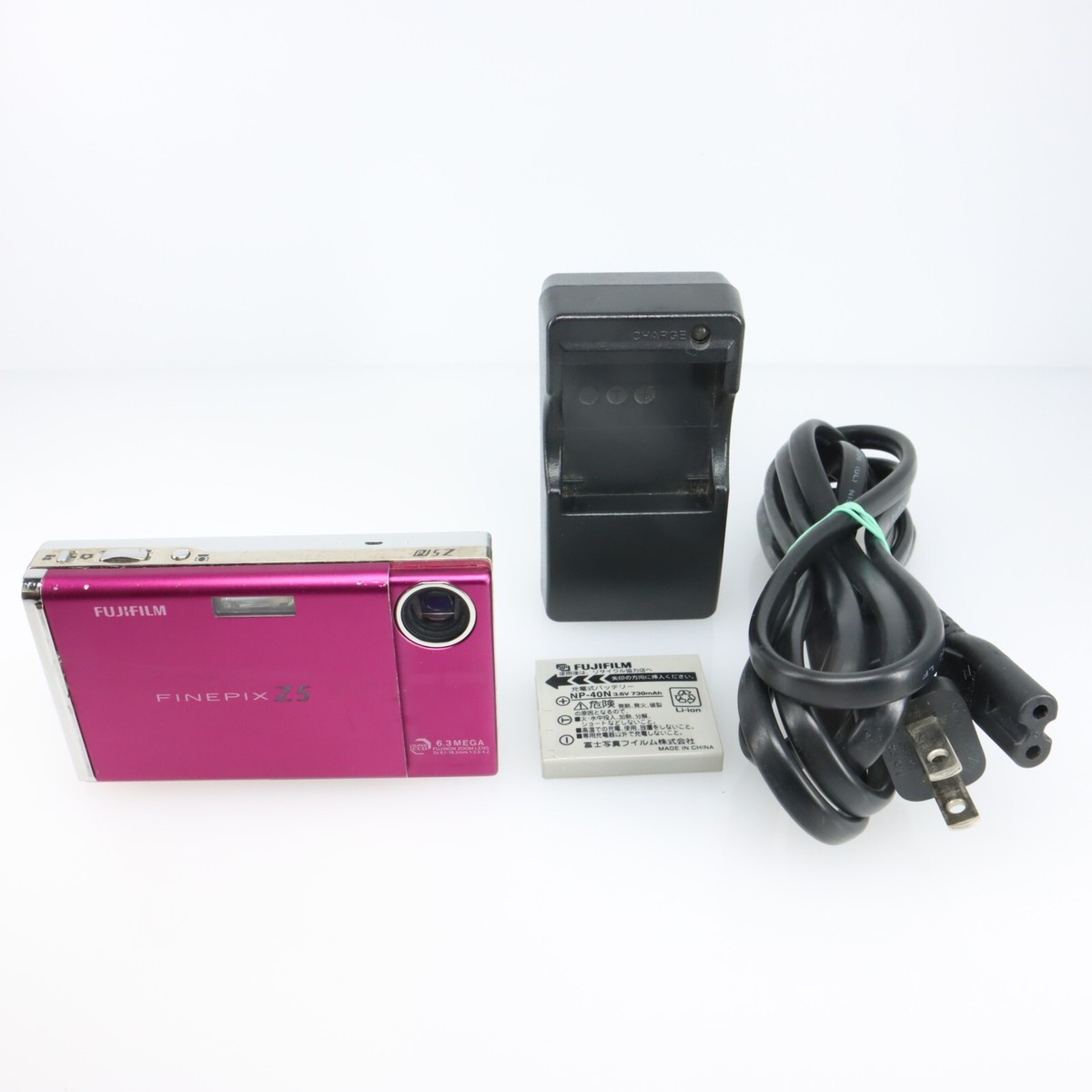 Excellent] Fujifilm FinePix Z5fd Pink 6.3MP Digital Camera From