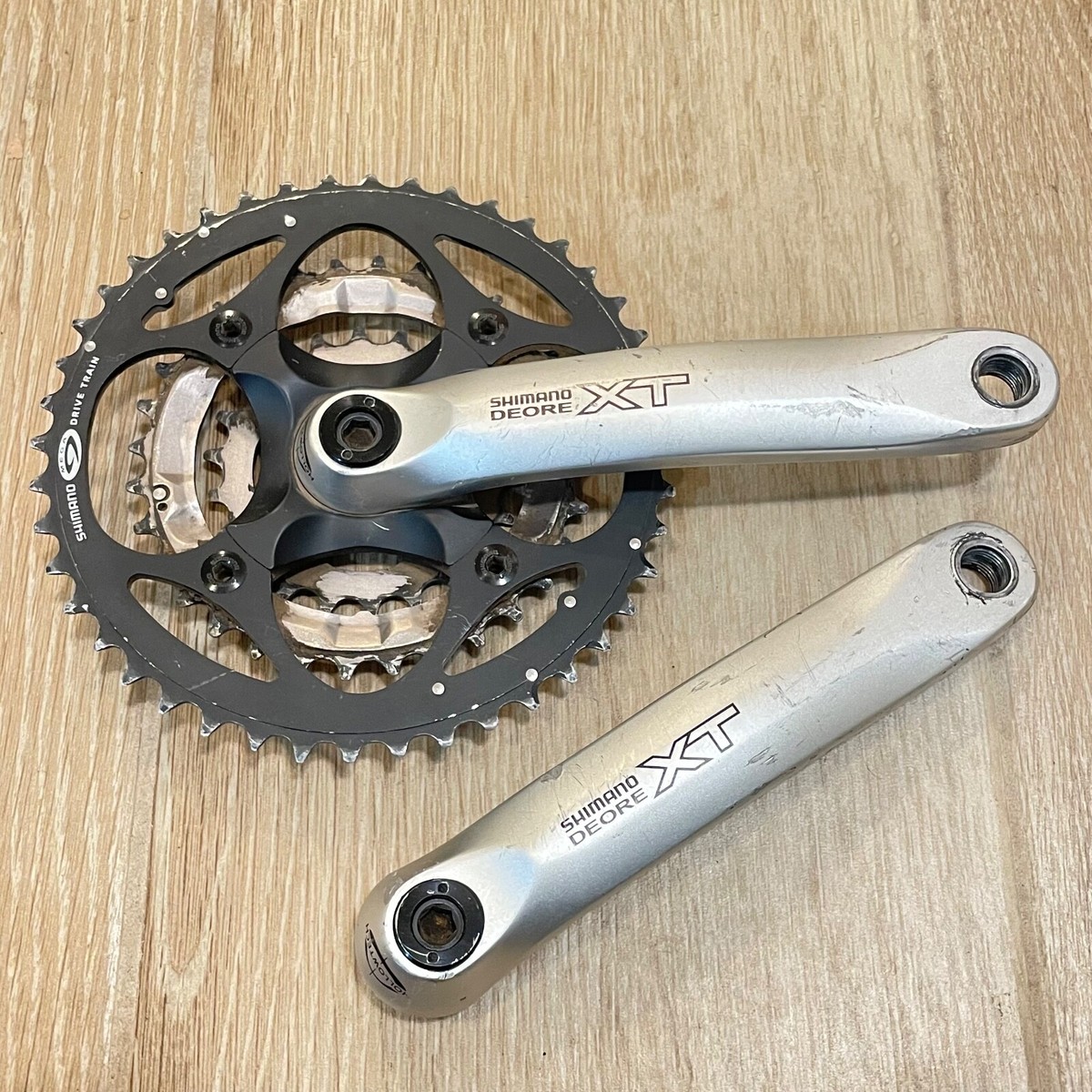 Shimano Deore XT FC-M751 MTB Crankset 175mm 44/32/22t 9 Speed 4