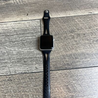 Apple Watch Series 2 GPS Smartwatch Black Strap 42mm Touchscreen