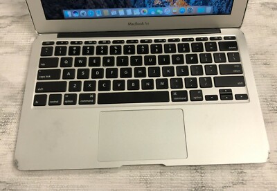 DENTS-Apple MacBook Air 11-Inch Mid 2011 i5 1.6GHz 4GB RAM 64GB