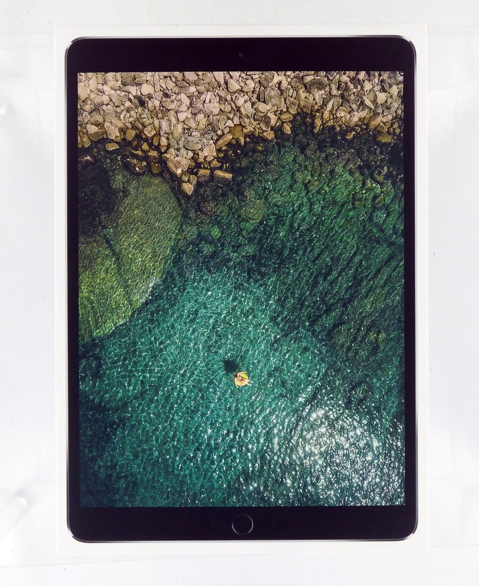 Apple iPad Pro (10.5-inch) A1709 256 GB, Wi-Fi + 4G, 10.5 in