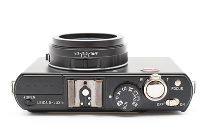 Leica D-LUX 4 10.1 MP Compact Digital Camera Black Body D-LUX4