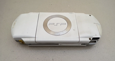 PSP 1000 Ceramic White Console - GOOD CONDITION + Official Memory