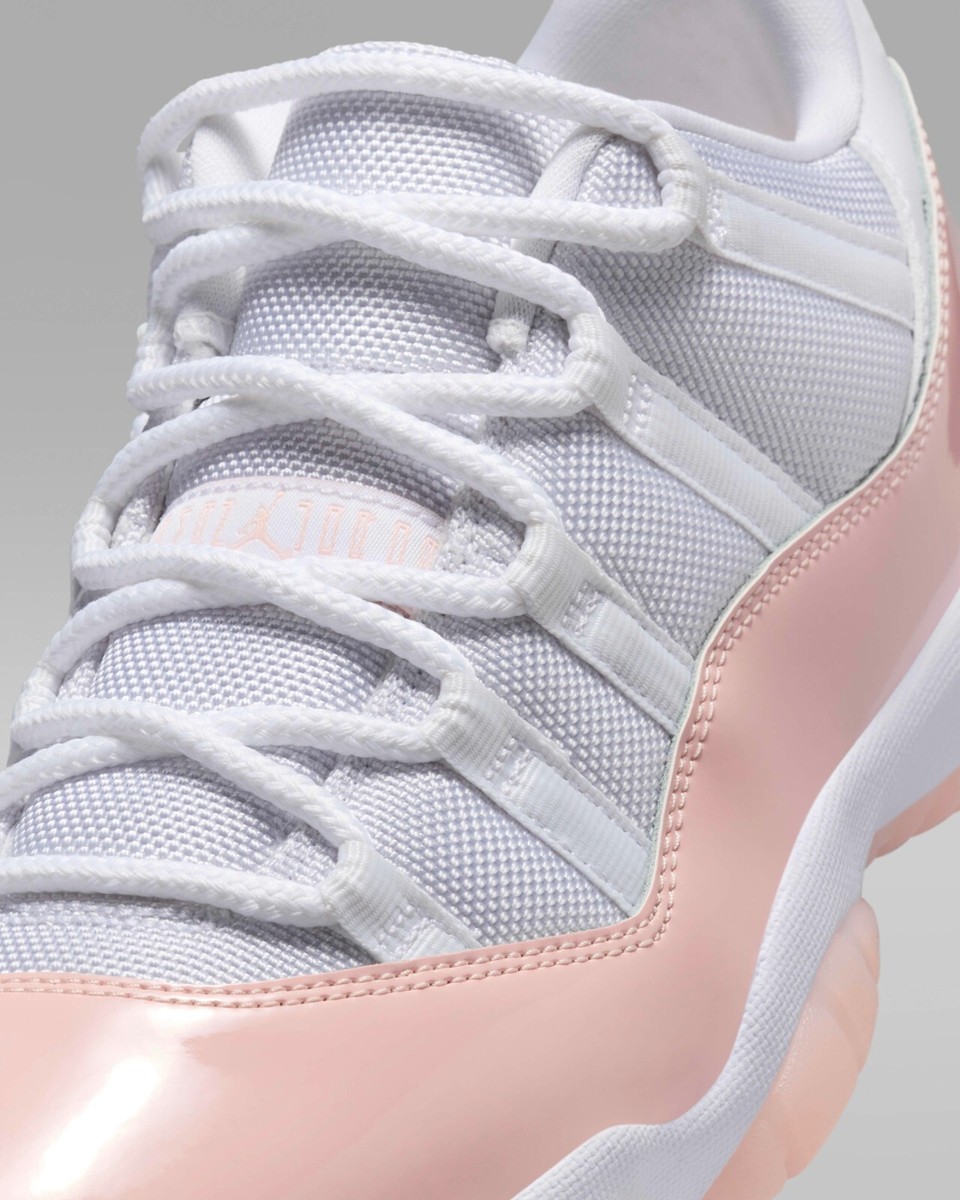Nike WMNS Air Jordan 11 Retro 