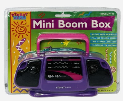 Vintage Street Beat Mini Am/Fm Boom Box Radio 90s Retro Colors