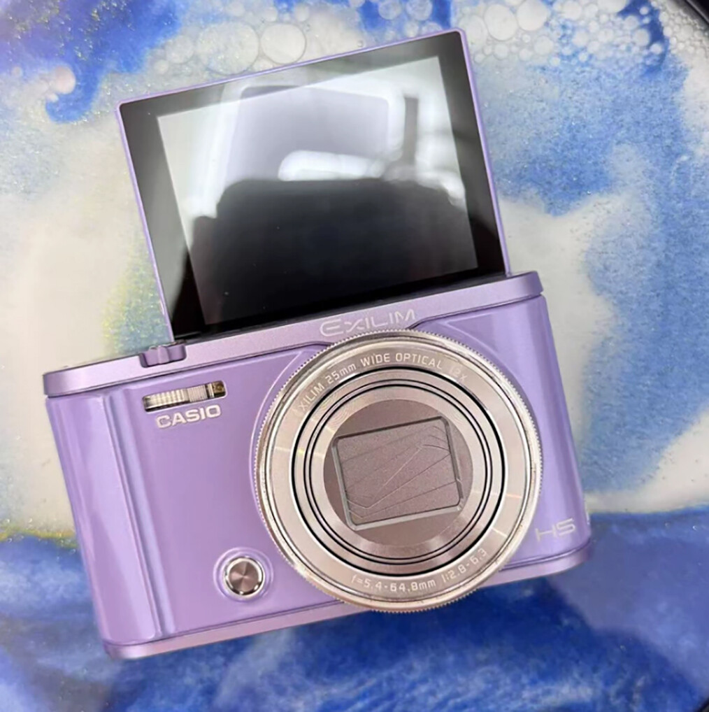 Casio Exilim ZR3600 Digital Camera 16MP Flip Screen 12X Zoom WiFi