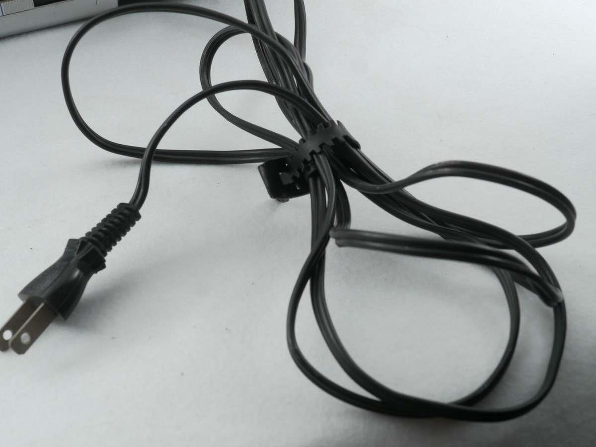 Vintage Japanese Sharp CT-6003 IC Transista Portable Telvision TV