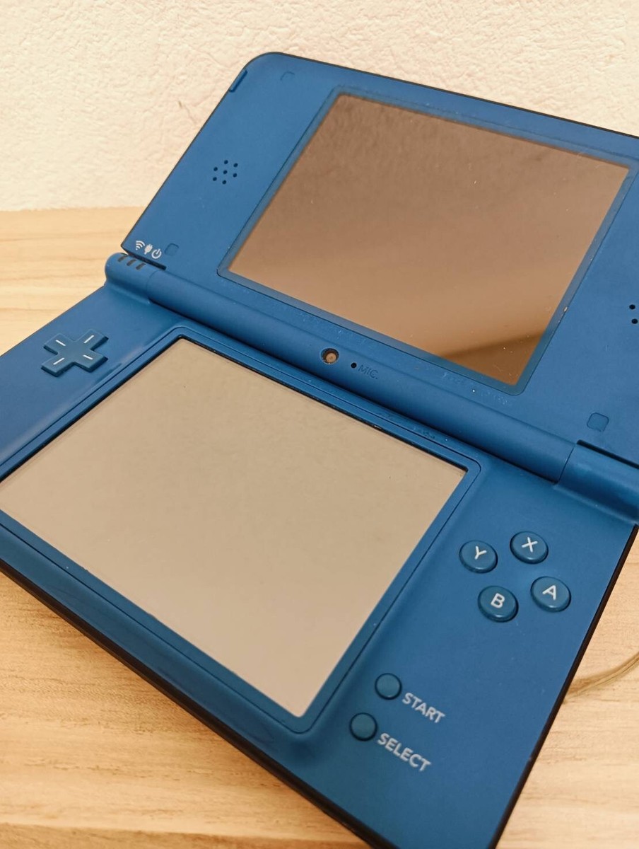 Nintendo DSi LL XL NDS Blue Console w/Chager & Stylus Box