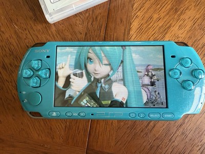 Sony PSP 3000 Console Hatsune Miku Project DIVA 2nd Ippai Pack
