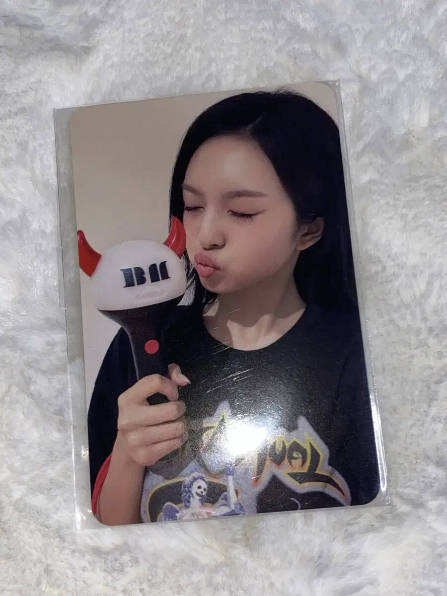 Baby Monster Chiquita lightstick Poca Bemon Photo Card AhyeonLuca