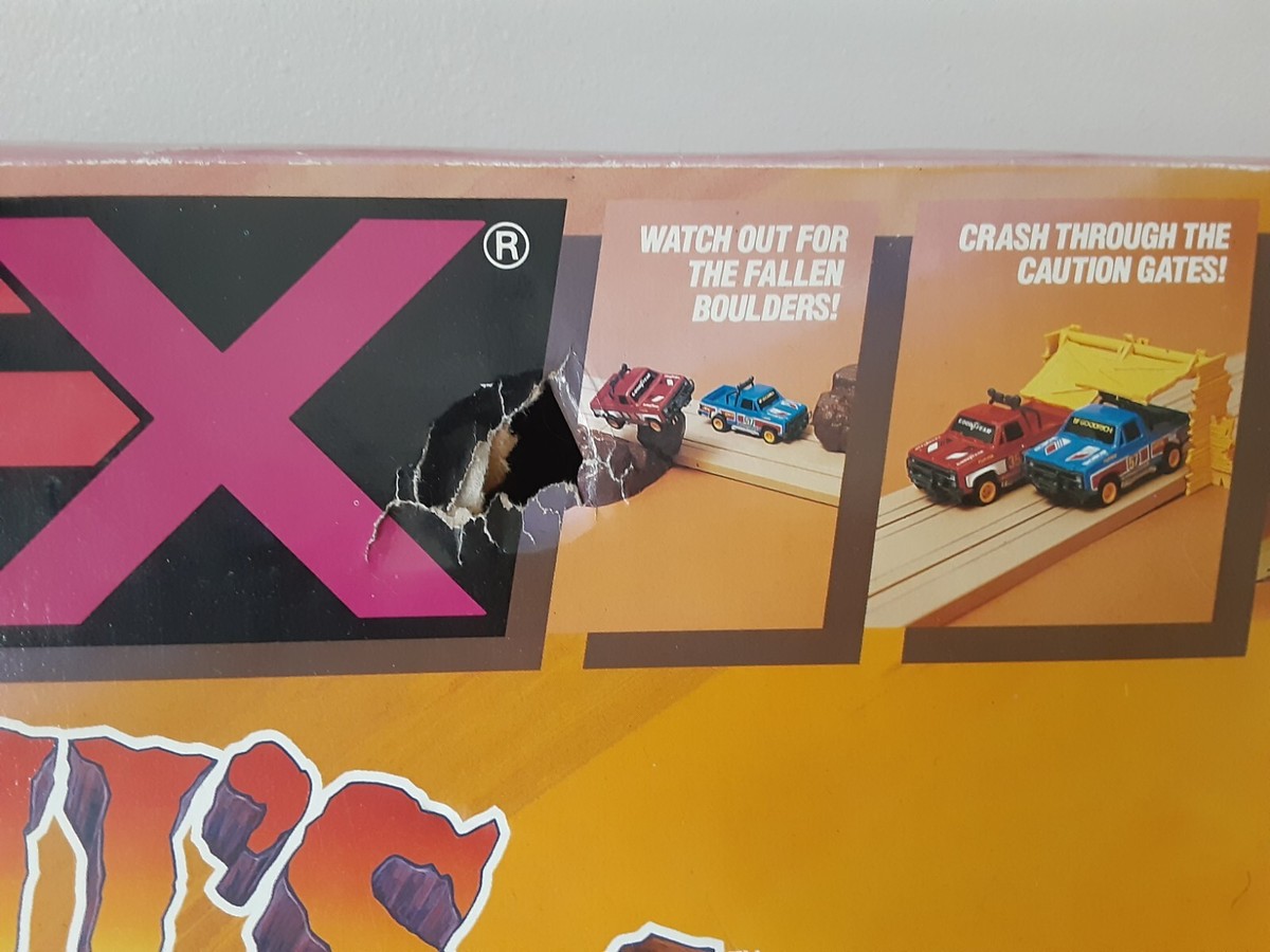 Vintage 1989 Aurora AFX Devil's Ditch Race Track No Cars In Box