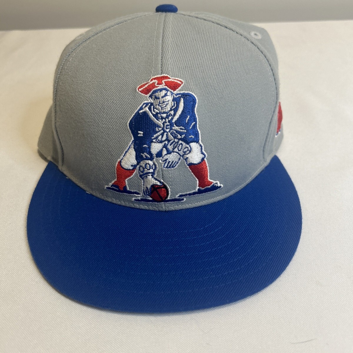 Mitchell and Ness New England Patriots Fitted Hat 7 1/2 Retro Logo