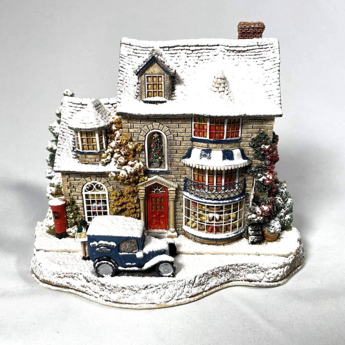 Lilliput Lane - Christmas Cake