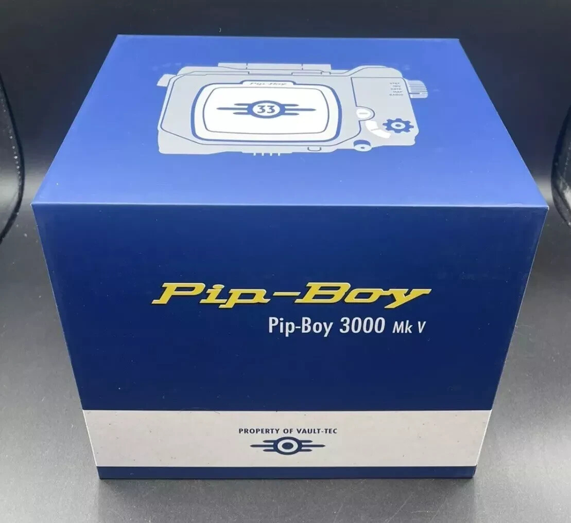 Fallout Series Pip-Boy 3000 Mk V Die-Cast Replica Vault 33 - In