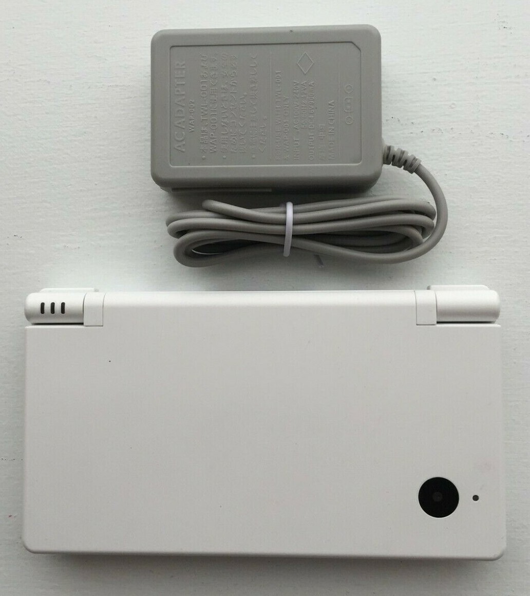 Nintendo DSi Arctic White + Charger GOOD CONDITION! Japan Import