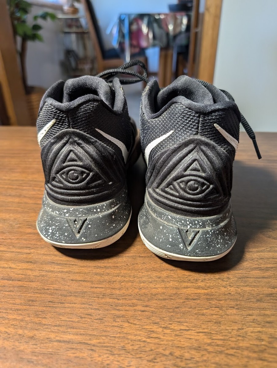 Nike Kyrie 5 Basketball Shoes Men's Size 8 Black “Black Magic