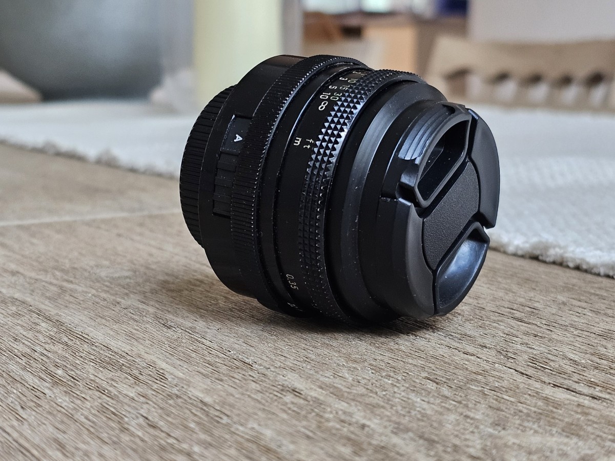 Carl Zeiss Jena DDR Tessar 50mm f/2.8 manual focus lens For M42