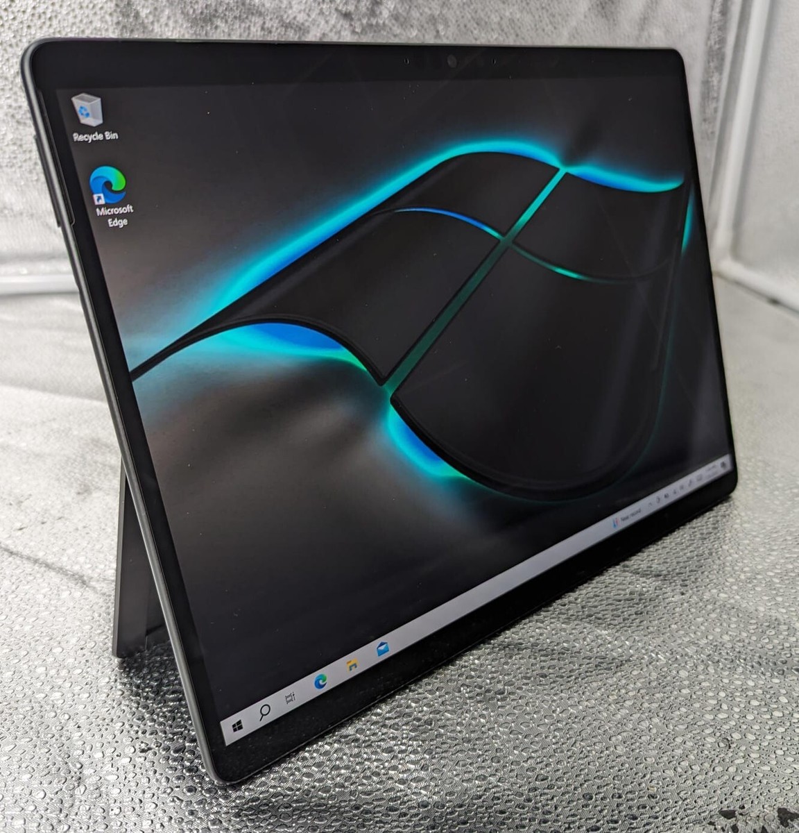 Microsoft Surface Pro 8 1983 13