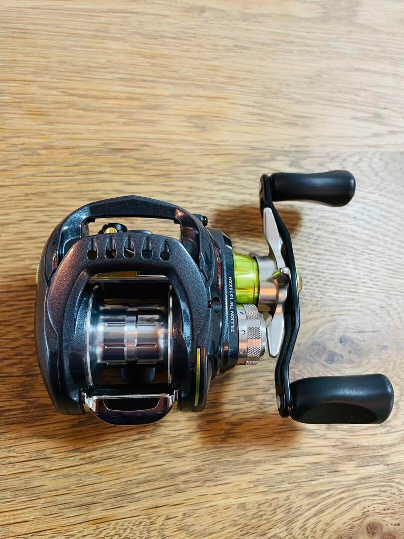 DAIWA ZILLION TW 1516XXH Right Handle Baitcasting Reel Gear Ratio