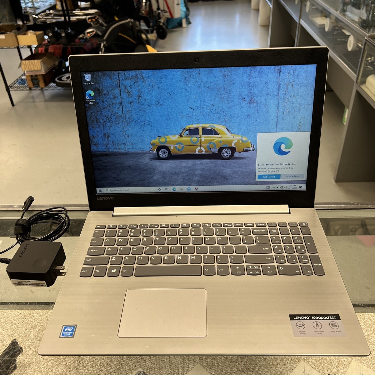 Lenovo Ideapad 330-15IGM - 15.6