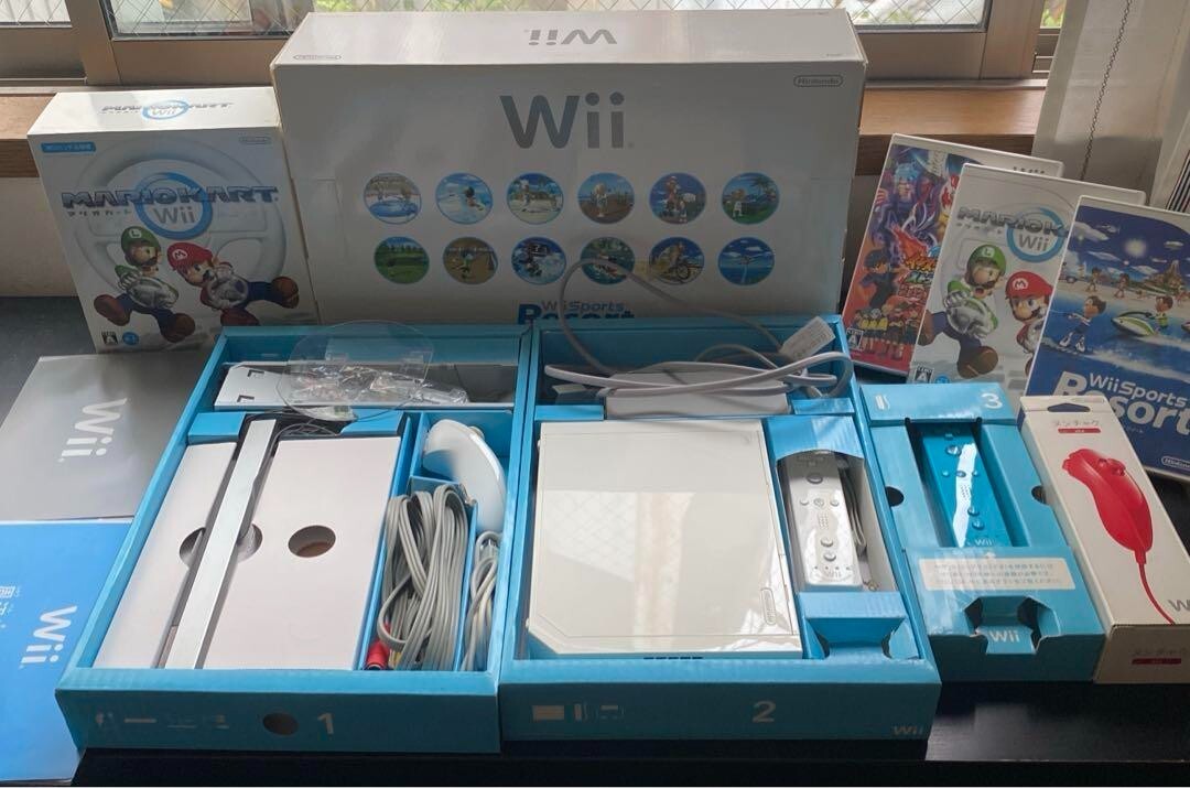 Nintendo Wii RVL-S-WD Shiro Game Console Full Box Tested Very good