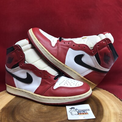Nike 1994 Air Jordan 1 Retro High Chicago Bred Banned 130207-101