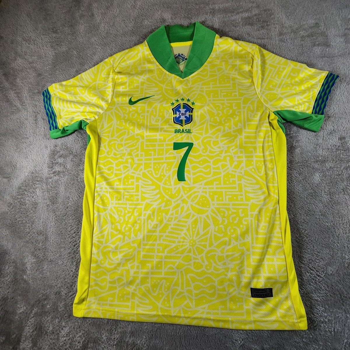 Brazil National Team Shirt Mens Medium Soccer Jersey Nike Dri Fit