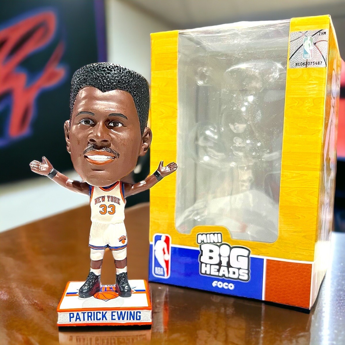 PATRICK EWING New York Knicks Legend NBA Mini Bighead MSG NBA