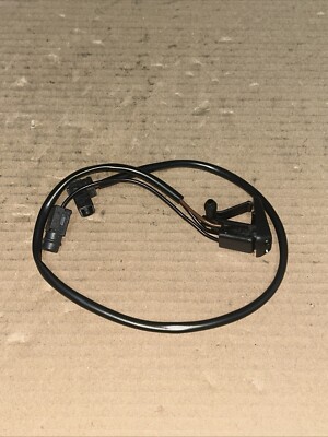 A2028601147 MERCEDES BENZ W202 LEFT HEAD LIGHT WASHER JET NOZZLE