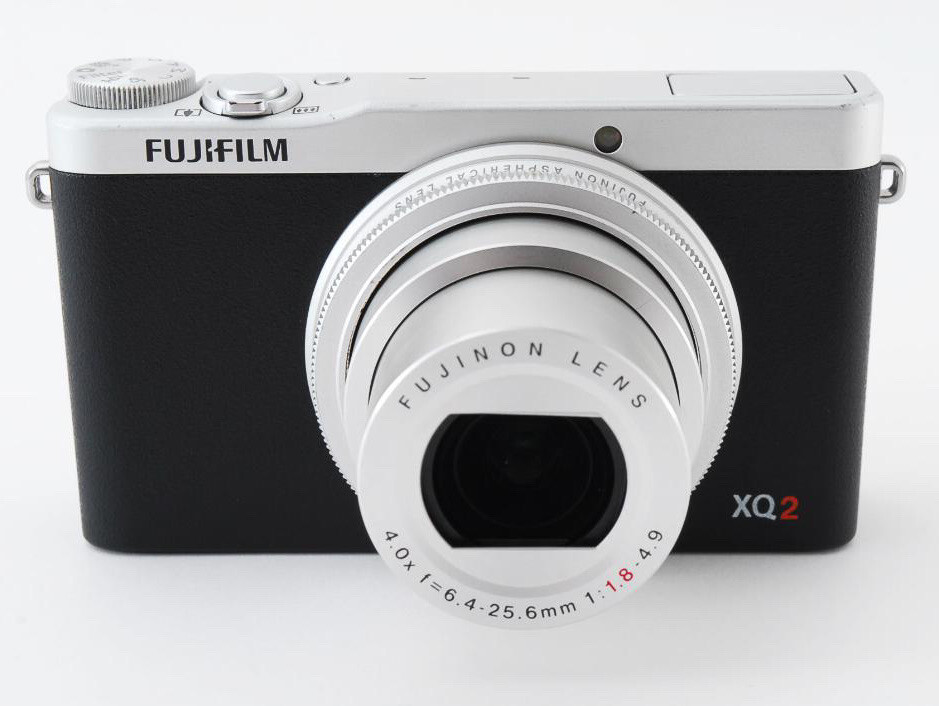 Fujifilm XQ2 digital camera Silver Black Superb | eBay