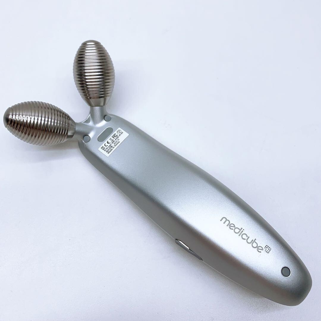 Medicube Age-R Derma EMS Shot Face Massager Skin Care Beauty