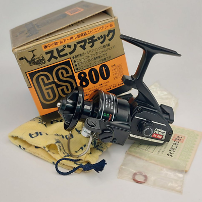 Daiwa Spinmatic GS800 with box , soft bags and etc Fishing Reels